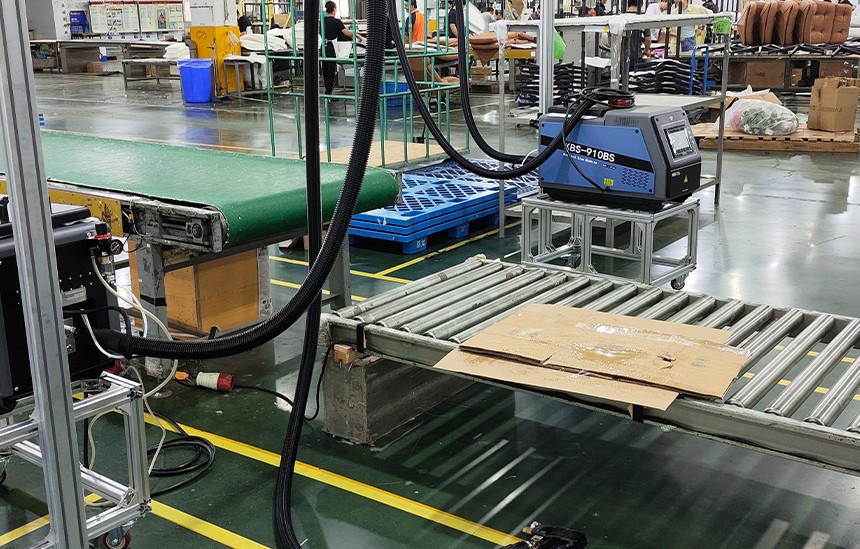 家具行业-沙发喷胶